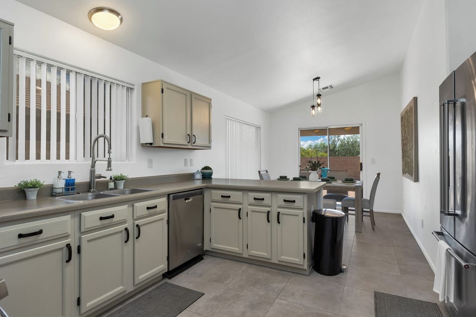 Spacious Kitchen w/ Everything You Need! 