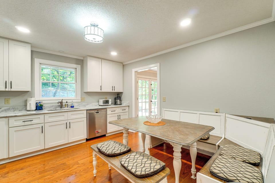 Breakfast Nook