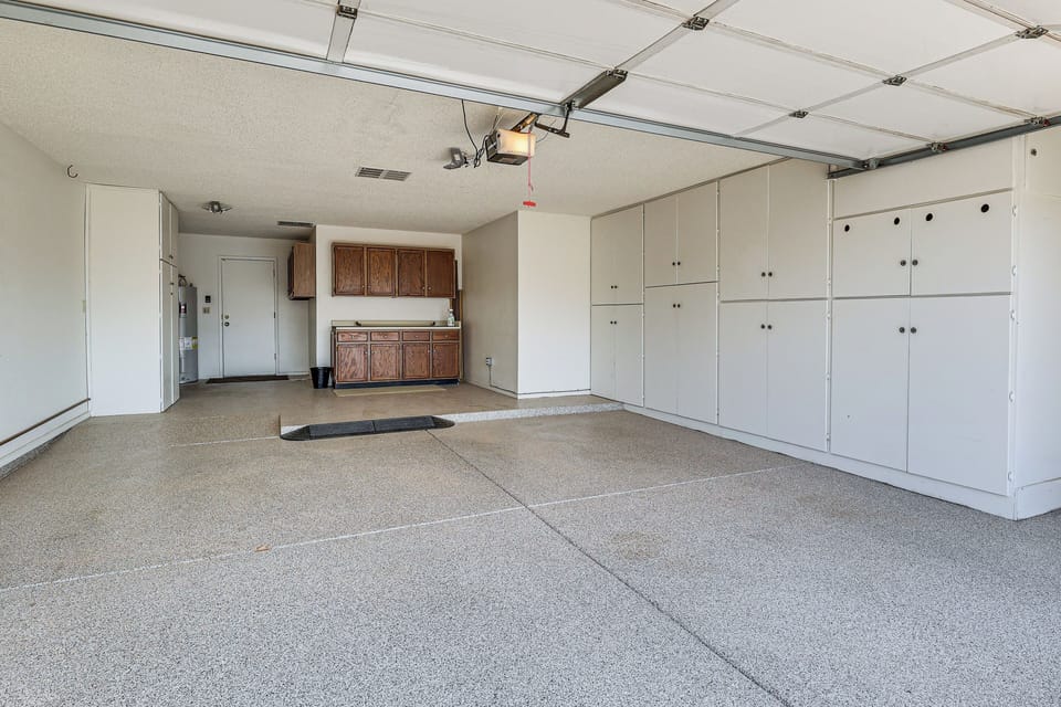 Garage Interior | Entry
