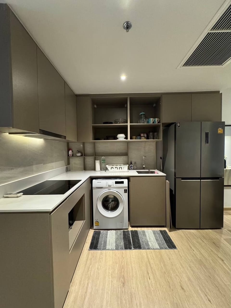 Apartment, 2 Bedrooms, Accessible, Smoking | Laundry