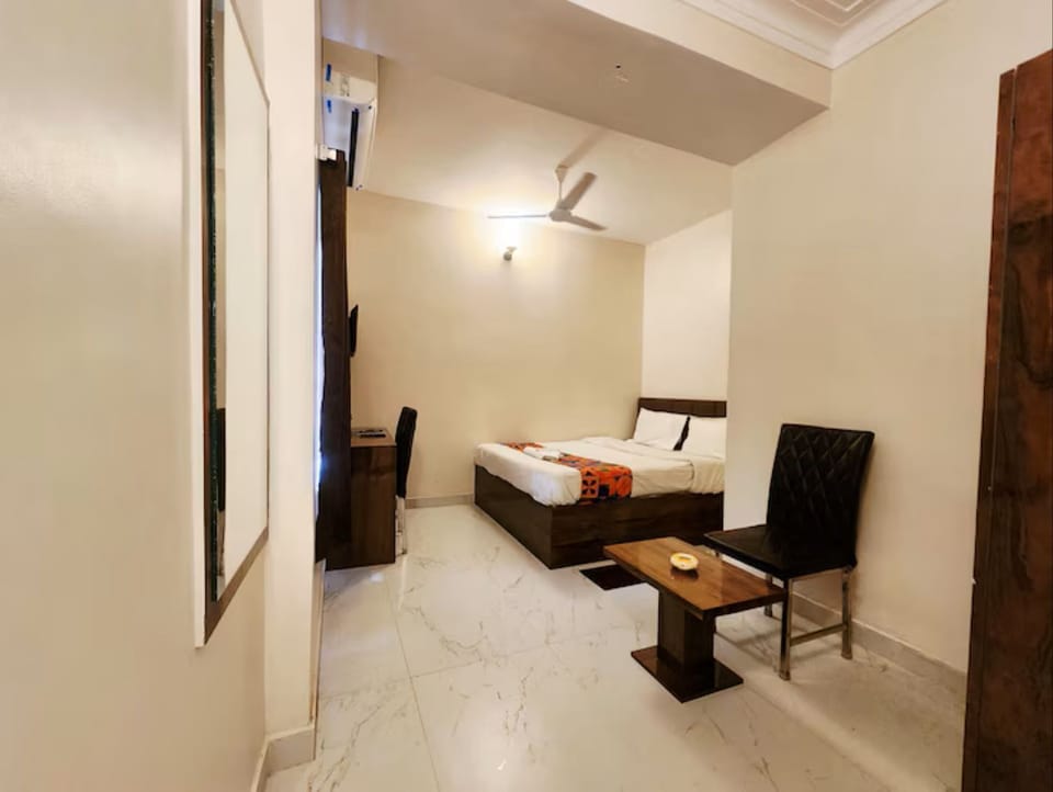 In-room safe, free WiFi