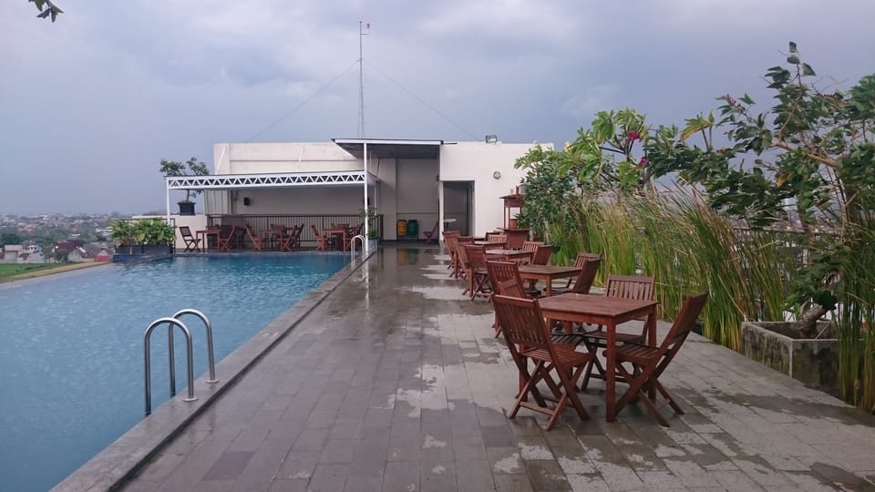 Rooftop pool