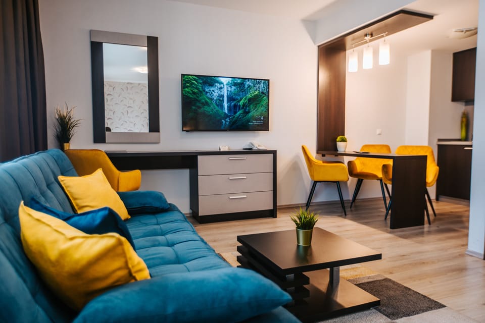 Superior Room | 1 bedroom, premium bedding, in-room safe, desk