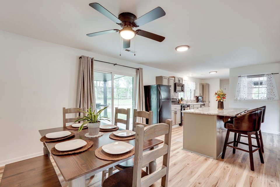 House (5 Bedrooms) | Interior