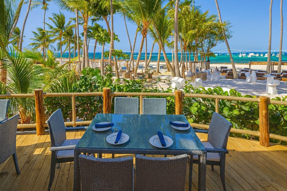 Beach Dining