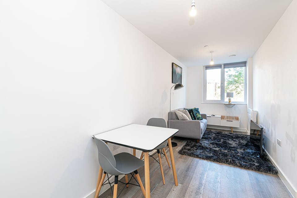 Apartment, 1 Double Bed, Pets Not Allowed | Living area | 32-inch Smart TV with digital channels