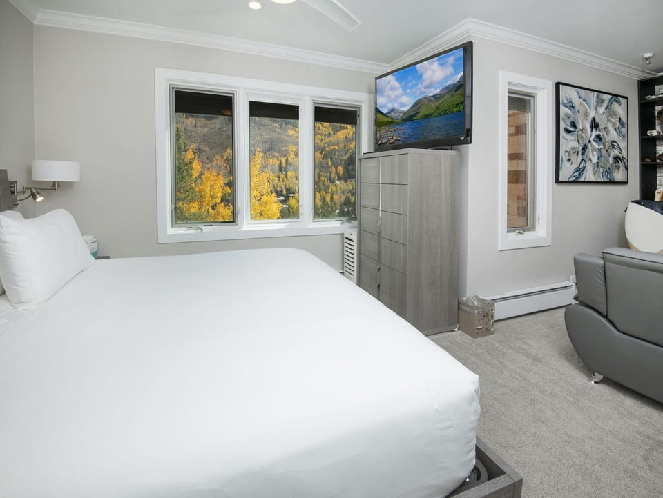 Capstone 5 4 Bedroom Townhouse House in Vail