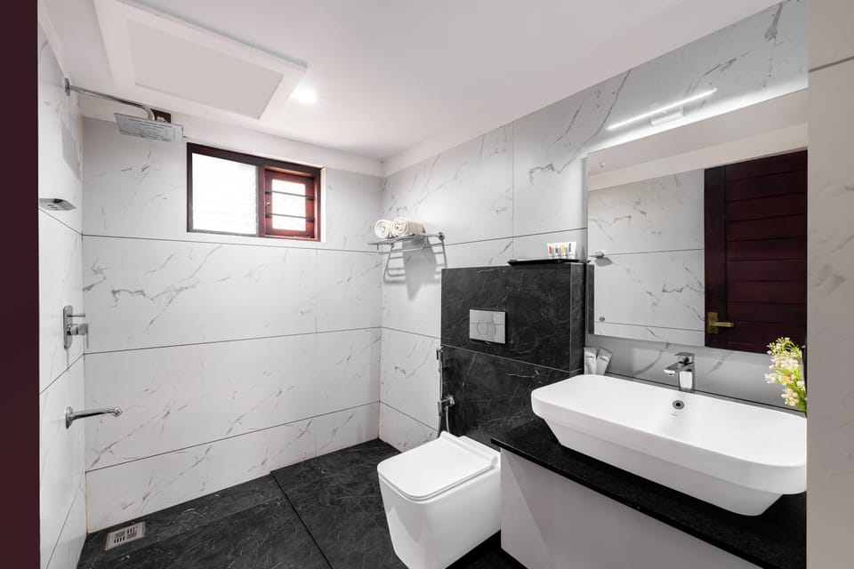 Garden View Cottage Room with Sit-out | Bathroom | Shower, soap, shampoo, toilet paper