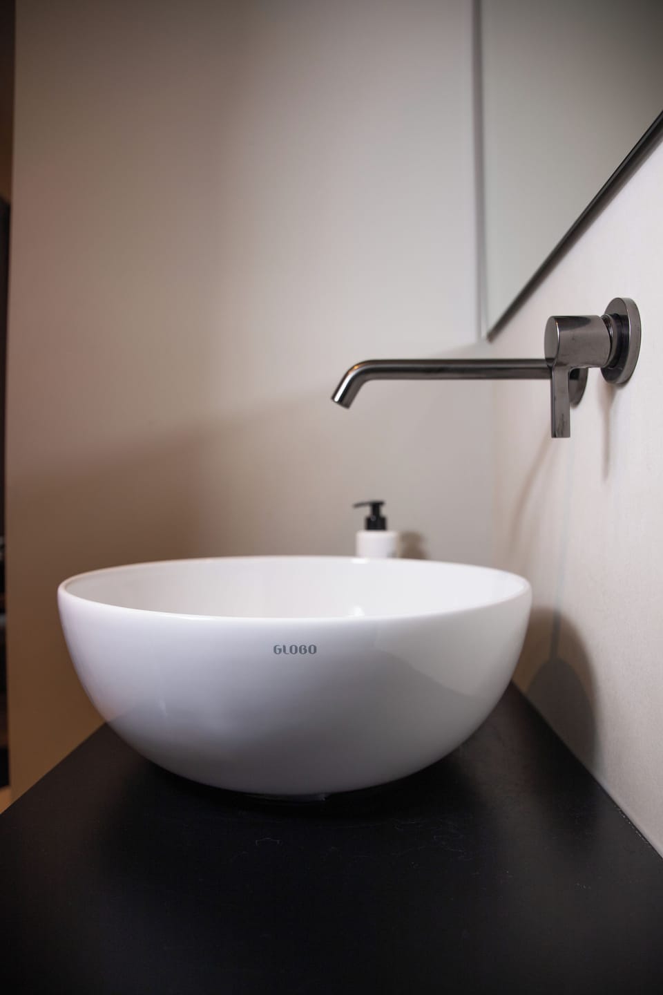 Deluxe Double Room, City View | Bathroom | Shower, free toiletries, hair dryer, bidet