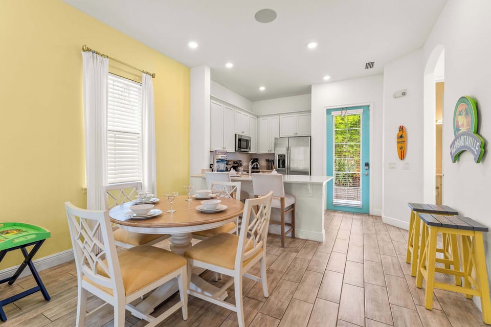 Dining table with seating for 4
