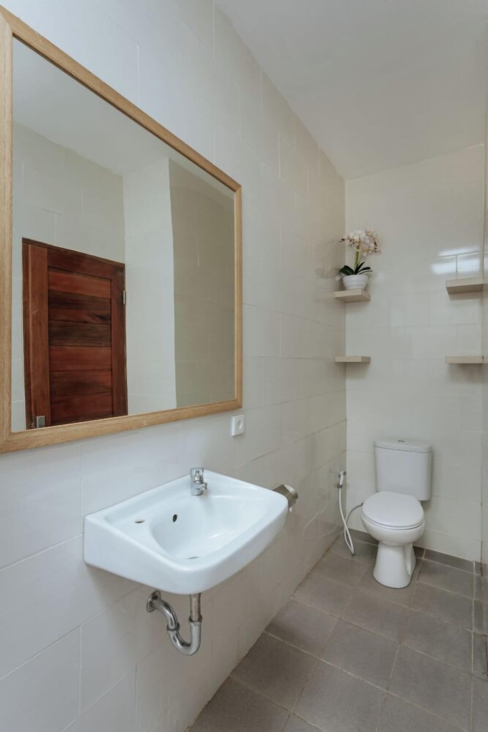 Deluxe Double Room | Bathroom | Bathrobes, bidet