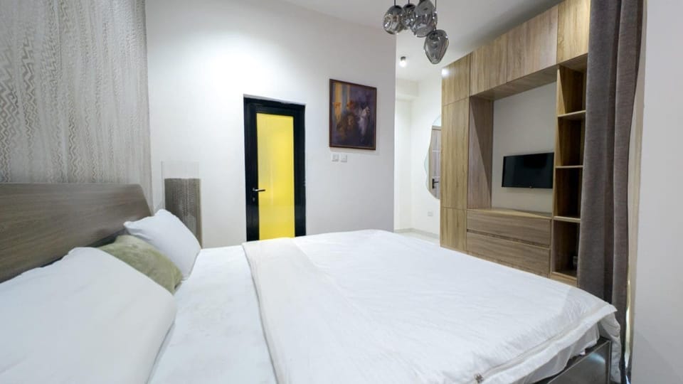 Premium bedding, down comforters, individually decorated