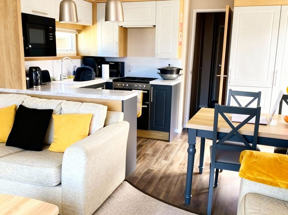 Cottage | Interior