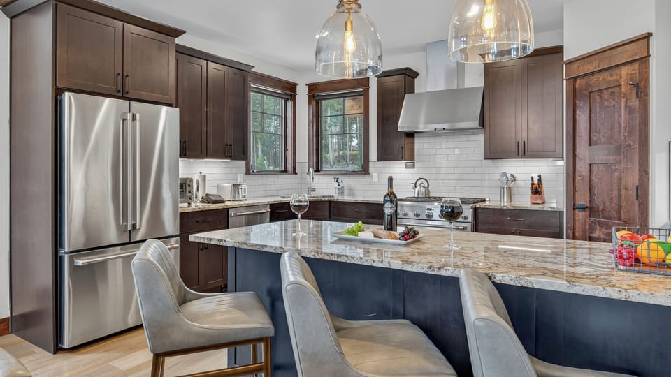 Kitchen, Main Level