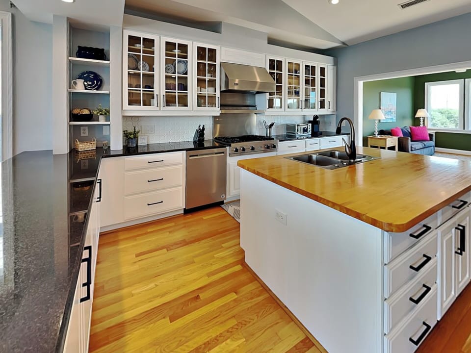 Studio (5 Bedrooms) | Property amenity