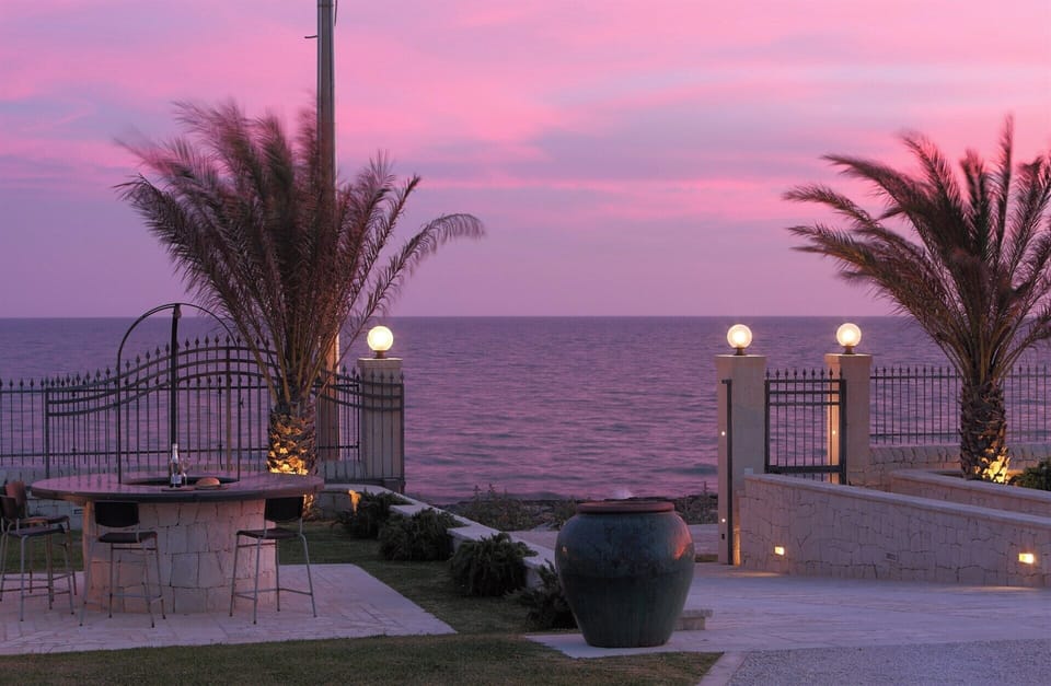 Spectacular views at sunset here at Casa dei Gabbiani.