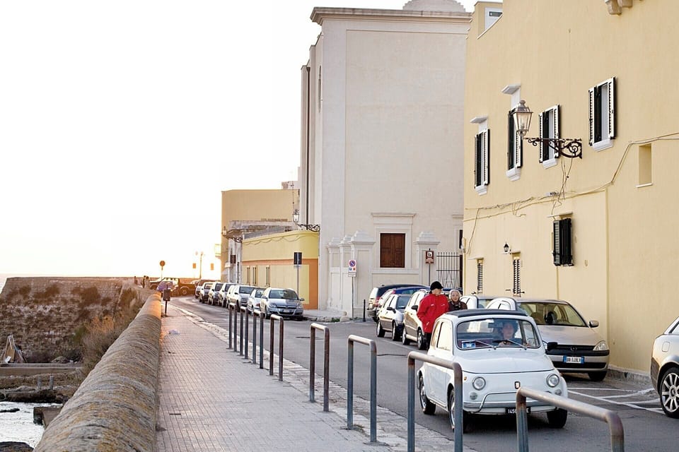 Scale Nove, the beige building on the right, is right on the sea-front.