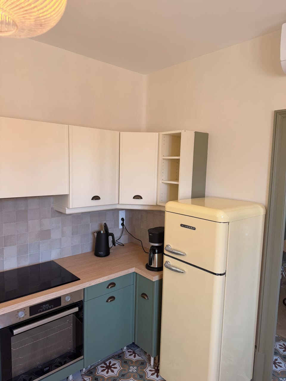 Deluxe Cottage | Private kitchen