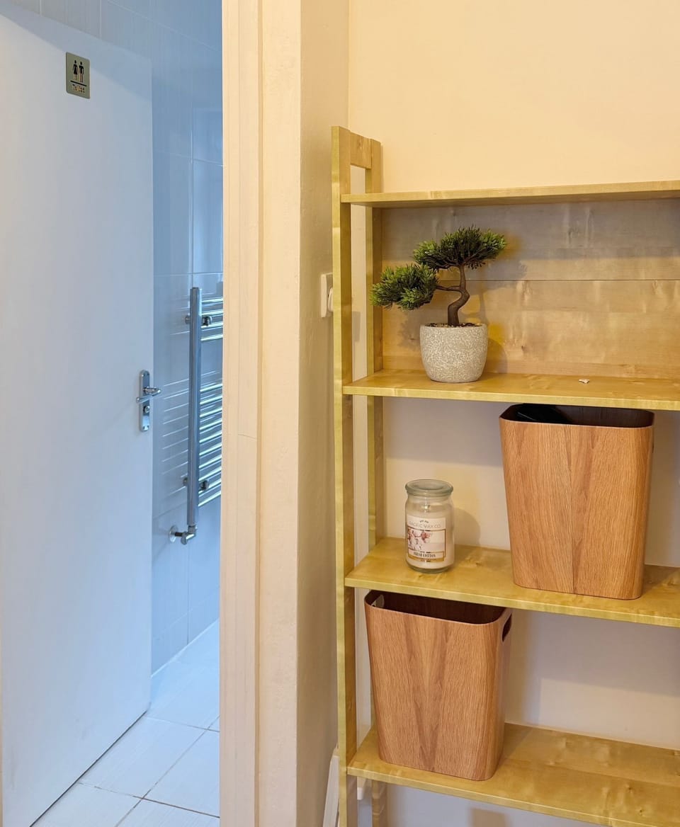 House, 3 Bedrooms, Garden View | Bathroom | Combined shower/tub, hair dryer, slippers, towels
