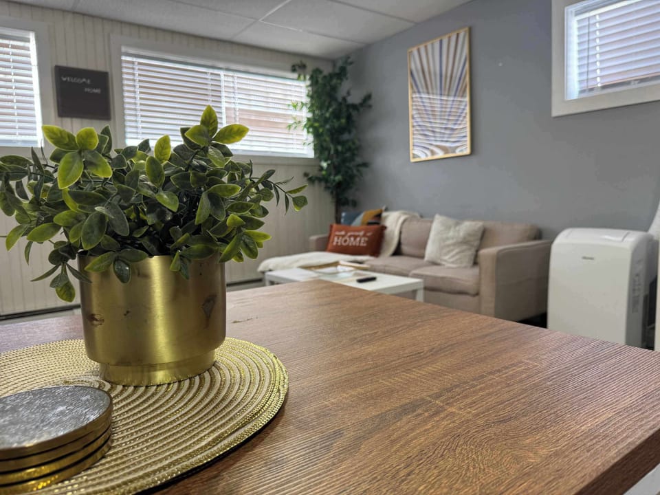 Dining/ Living Room