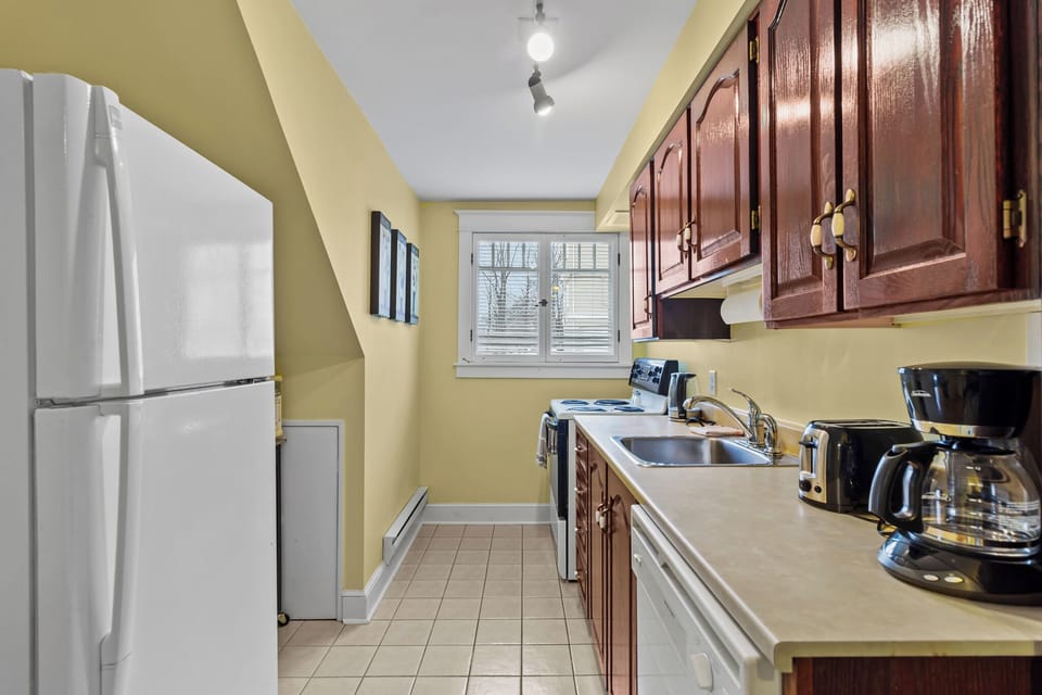 Kitchen (Angle 3) - Bright & functional cooking space