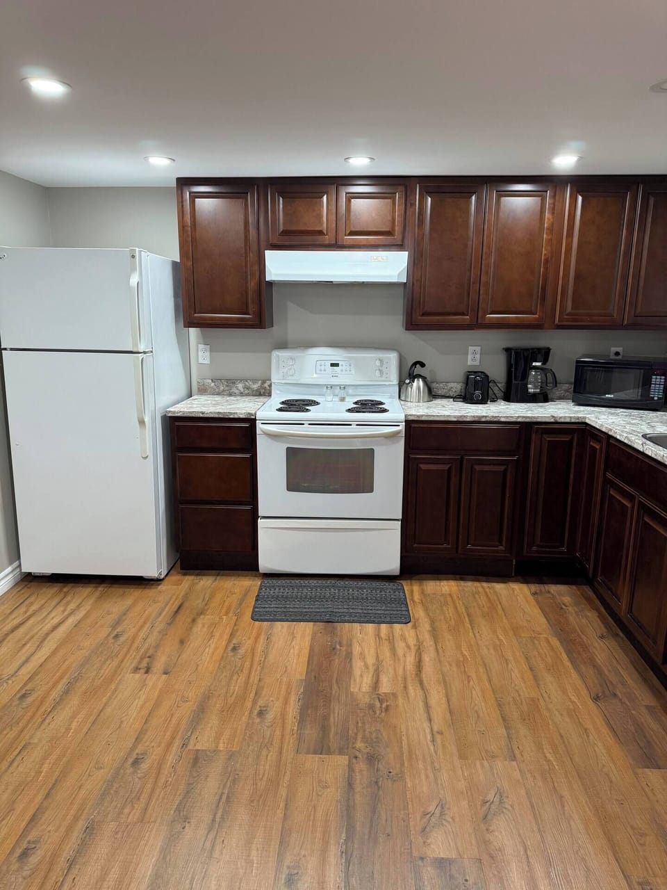 Whip up your favorite meals in our fully equipped kitchen – all the essentials are here!