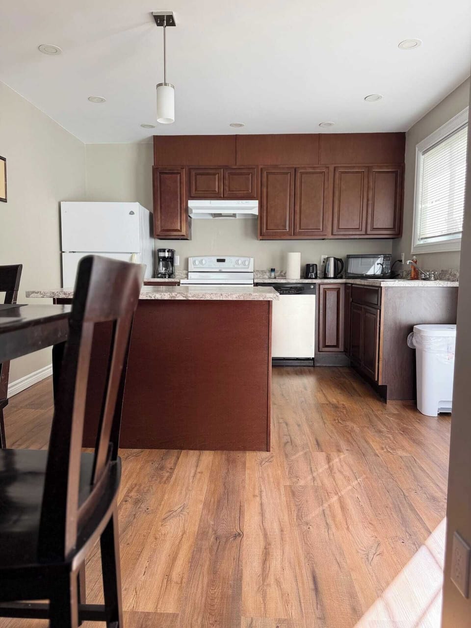 All the essentials for home cooking are right here, ready for your culinary adventures.
