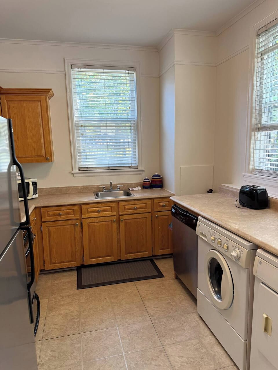 Convenience at your fingertips! Our laundry facilities make longer stays a breeze.
