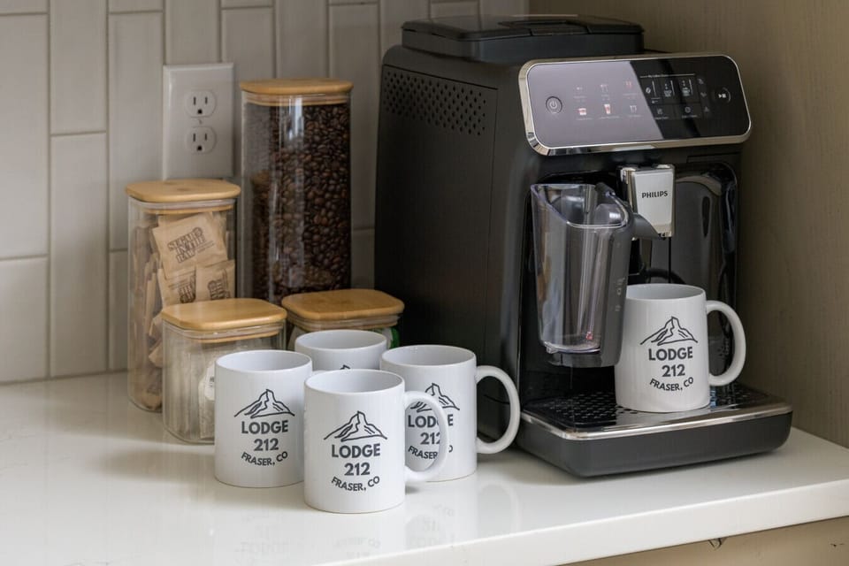 Enjoy the perfect cup of coffee with the automatic espresso maker
