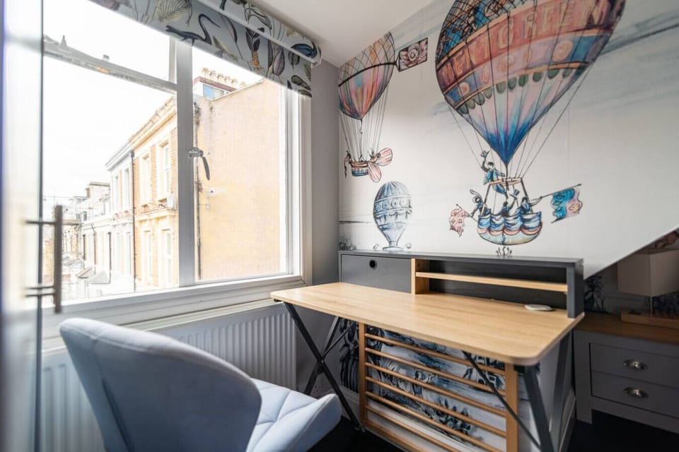 Work Desk - Perfect for those working or studying from home