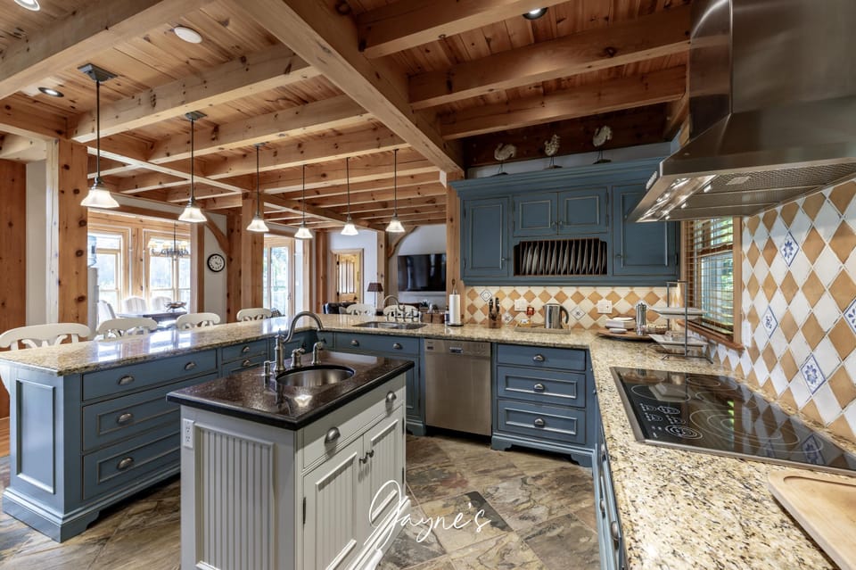 Kitchen &amp; Bar Seating