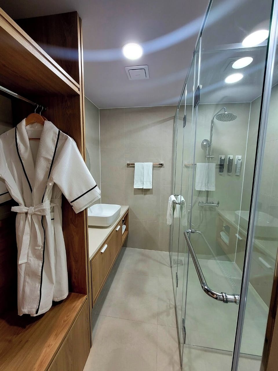 Superior Double Room | Iron/ironing board, free WiFi, bed sheets