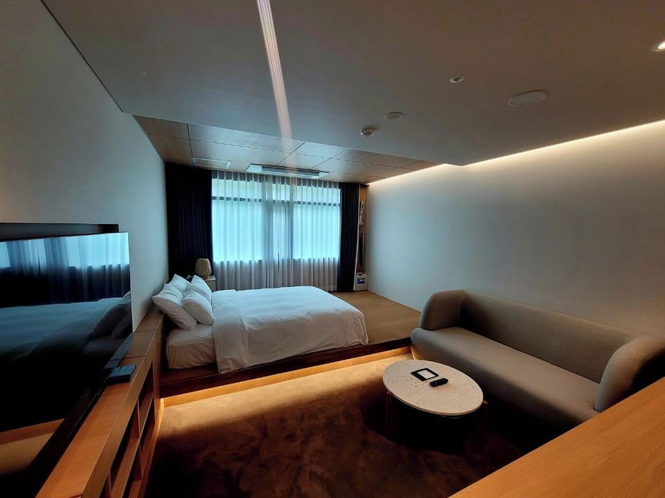 Superior Double Room | Iron/ironing board, free WiFi, bed sheets
