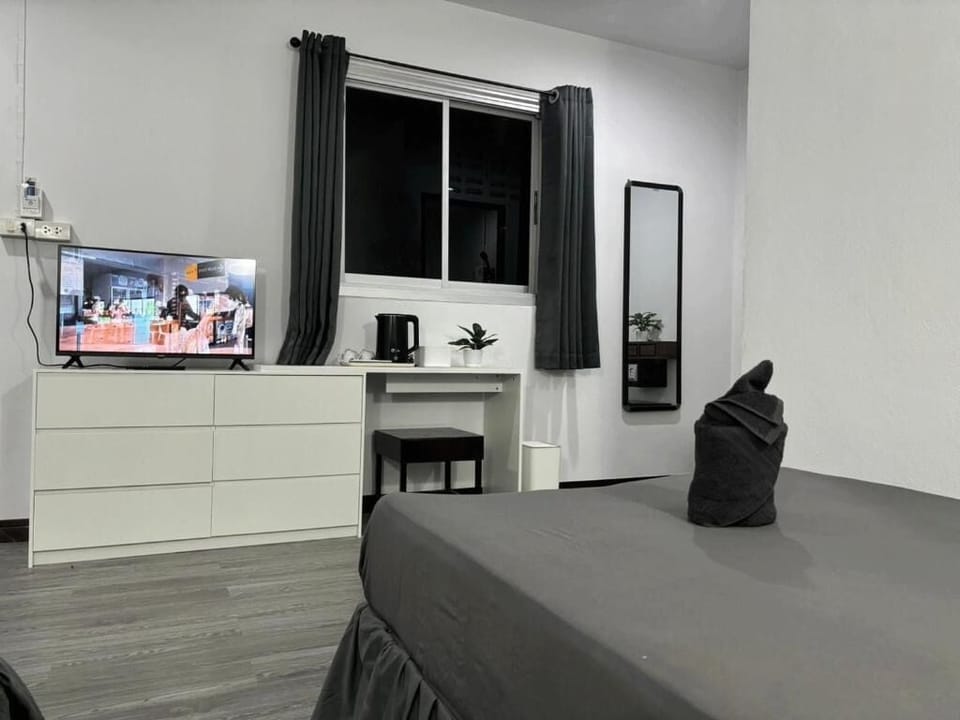 Standard Twin Room | Free WiFi