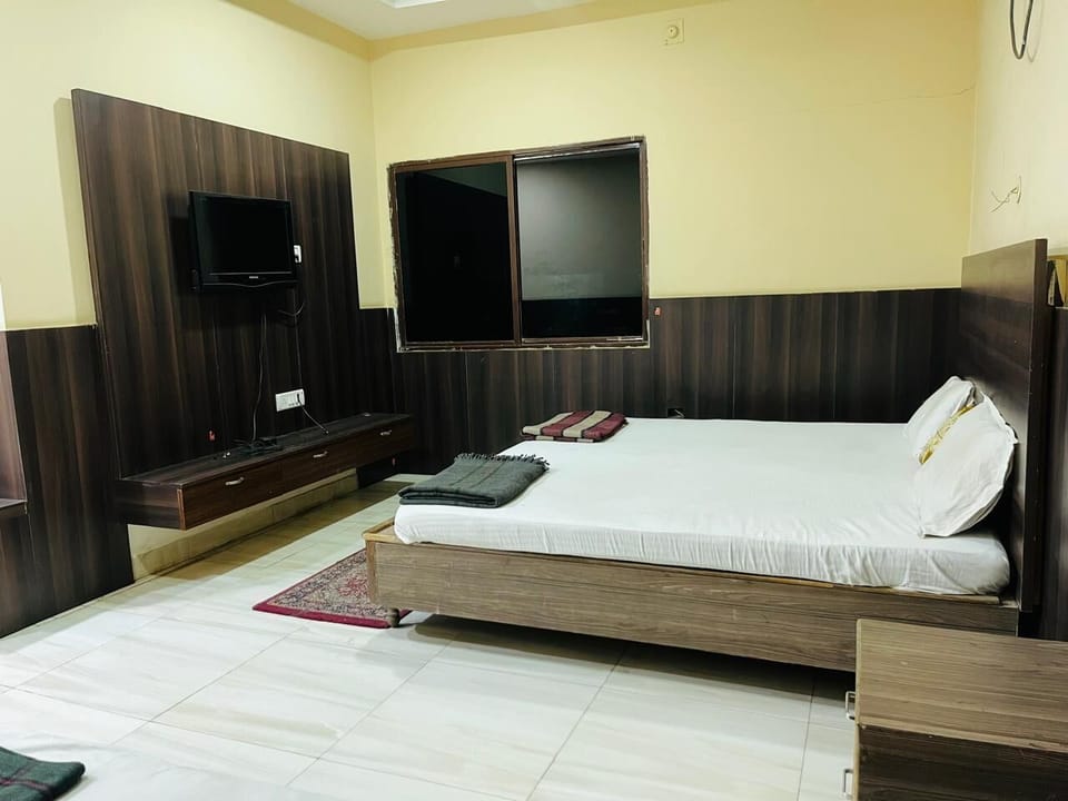 Deluxe Double Room | Desk, WiFi (free)