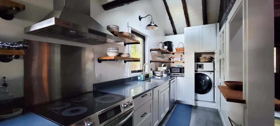 Washer/Dryer in Kitchen