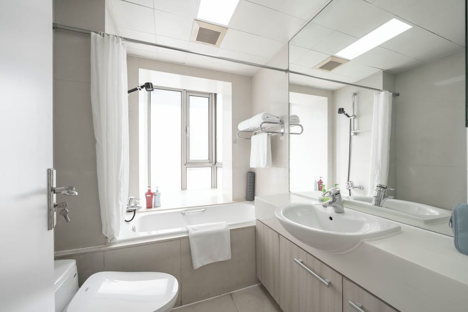 Superior Apartment, 2 Bedrooms, Kitchen, City View | Bathroom | Slippers