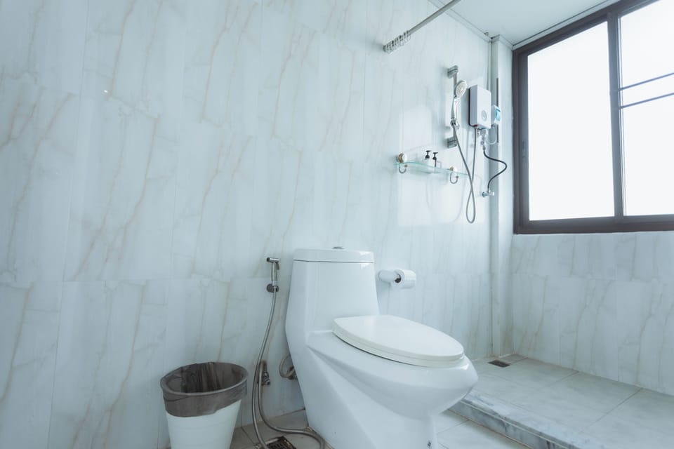 Double Room | Bathroom | Shower, bidet, towels, soap