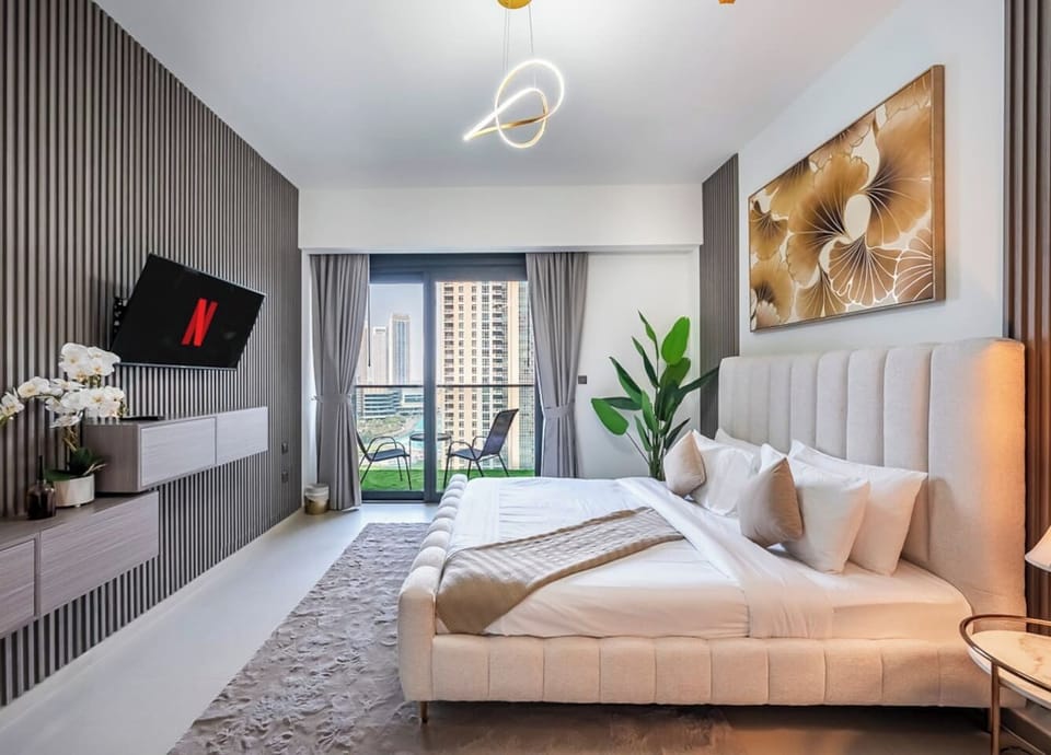 Plush King bed, balcony views, and Netflix-ready entertainment!