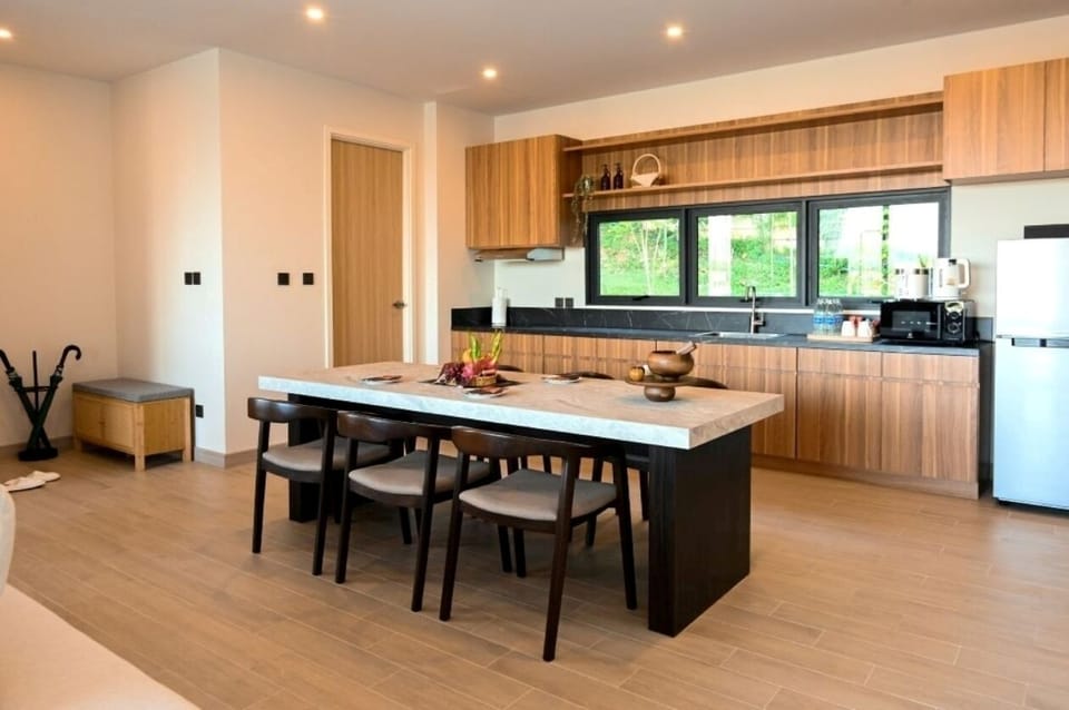Grand Villa, Non Smoking, Hill View | Private kitchen | Fridge, cookware/dishes/utensils