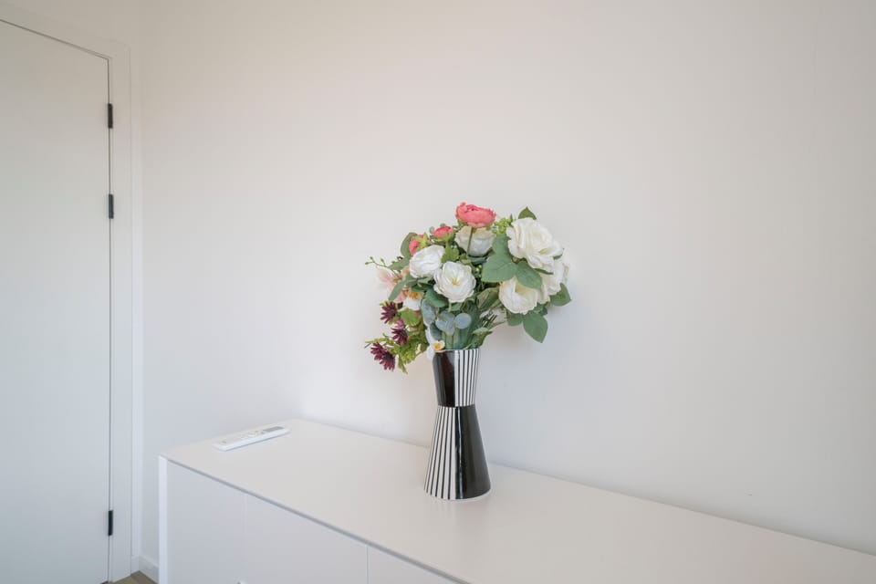 Superior Apartment, 4 Bedrooms, Balcony, City View | Iron/ironing board, free WiFi