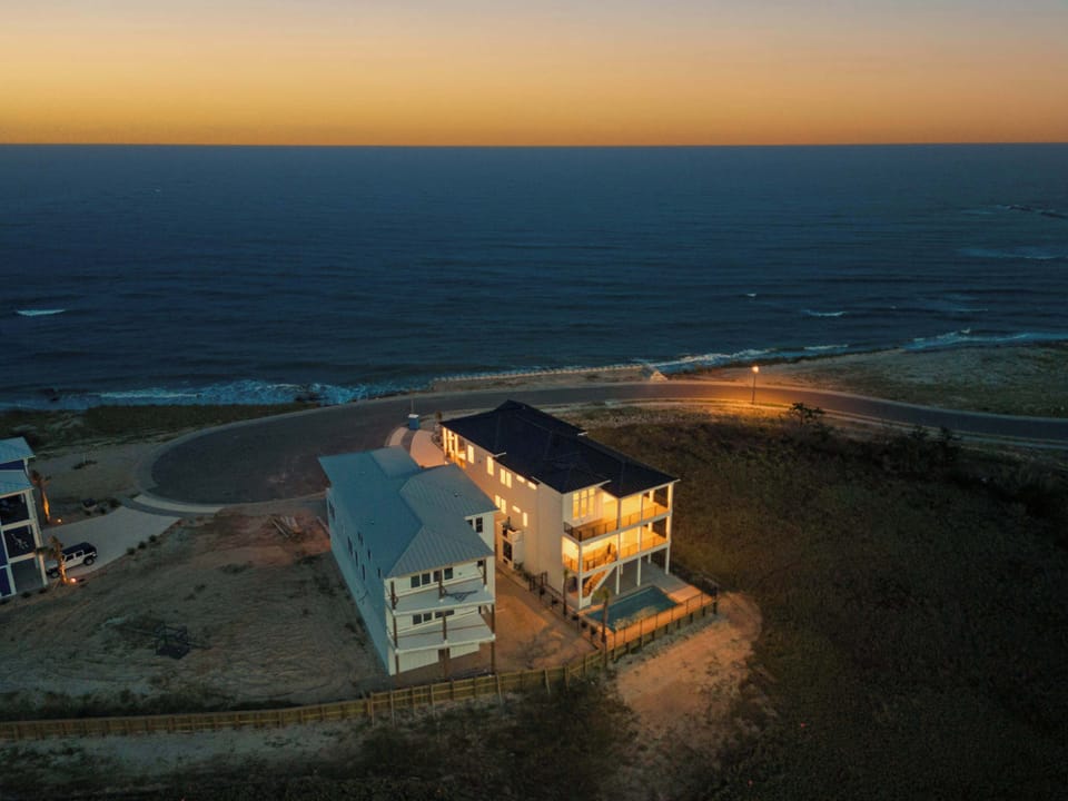Panoramic Views - Beachfront & Marsh Views
