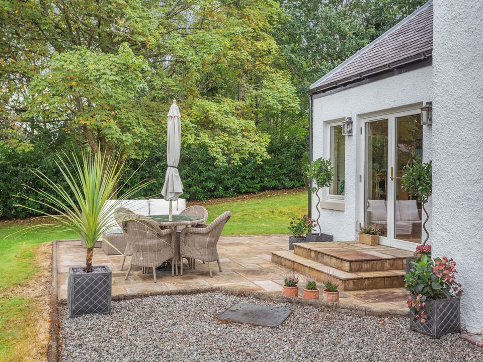Sitting-out-area | Lochcarron Lodge, Strathcarron