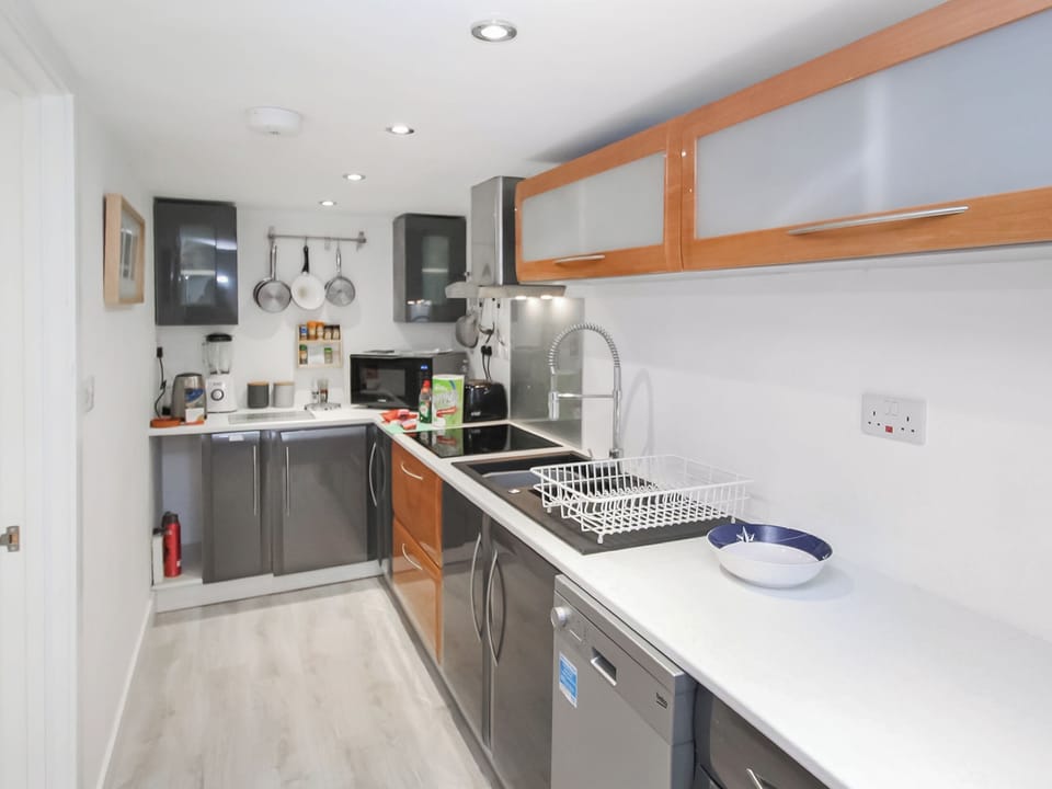Kitchen | The Loft, Falmouth
