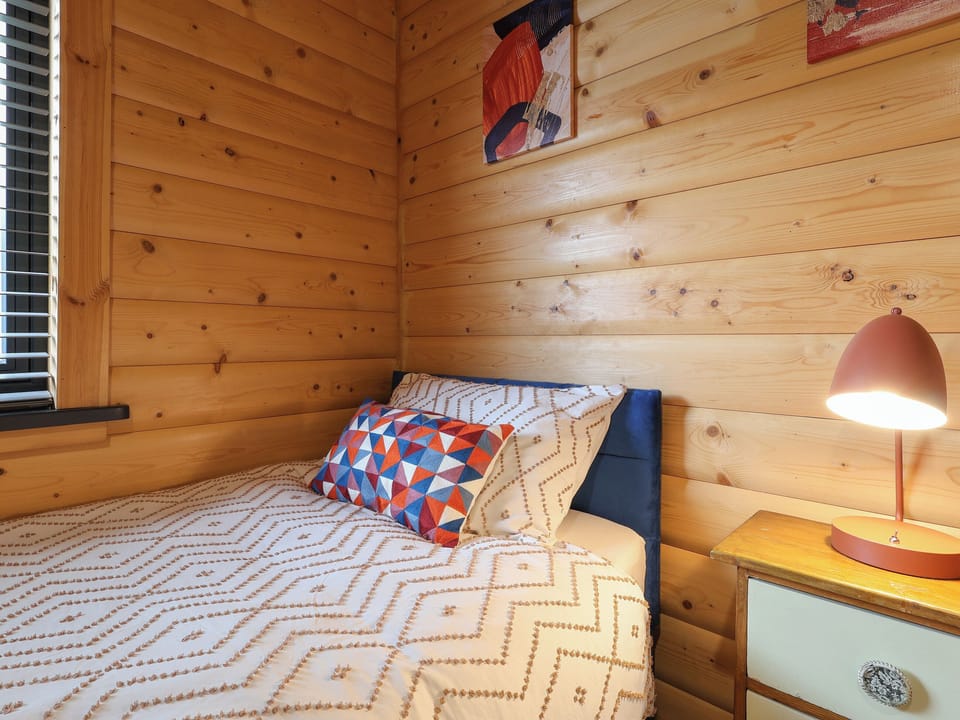 Twin bedroom | Mendip Lodge, Ston Easton