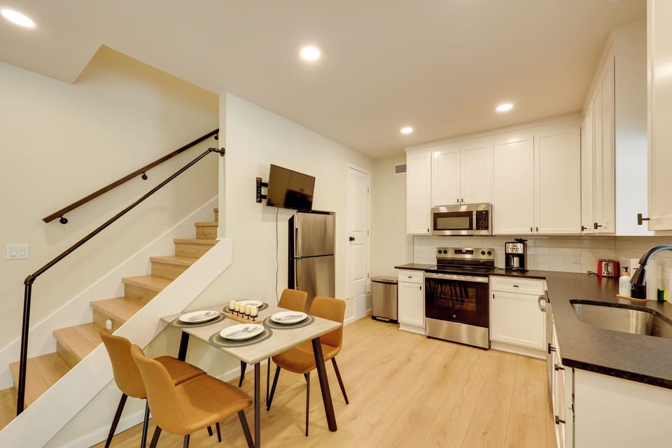 House (2 Bedrooms) | Interior