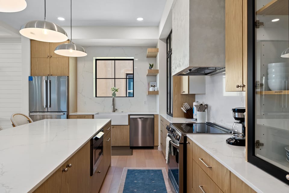House, 6 Bedrooms | Private kitchen | Coffee/tea maker, fridge, oven, toaster