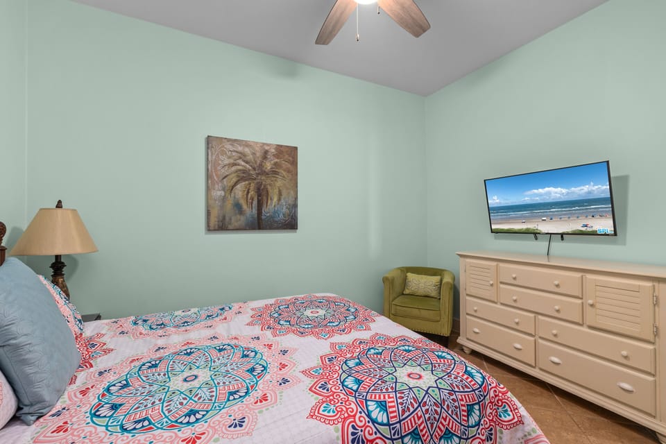 Condo, 3 Bedrooms | 3 bedrooms, free WiFi