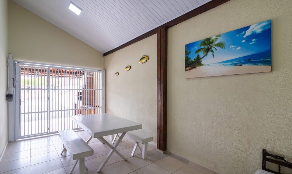 Basic Villa | Dining