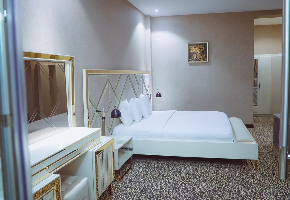Deluxe Room | Desk, laptop workspace, free WiFi
